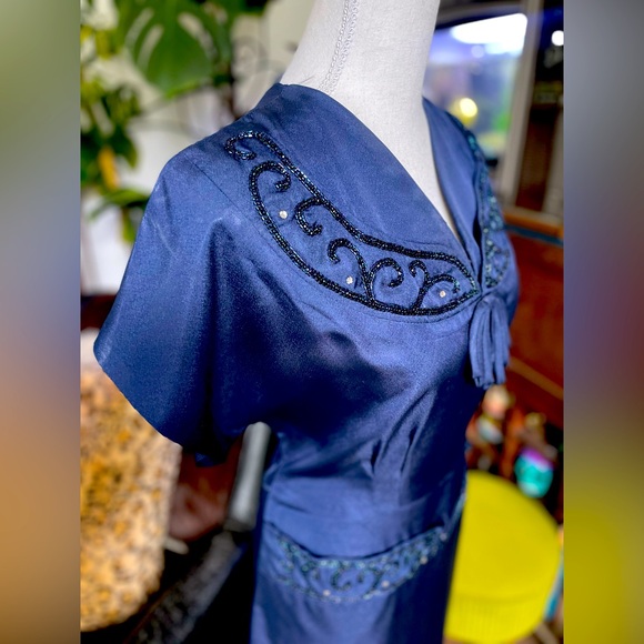 Royal Blue beaded true vintage wiggle dress. - Picture 3 of 9